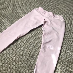 very cute light pink gymshark leggings!